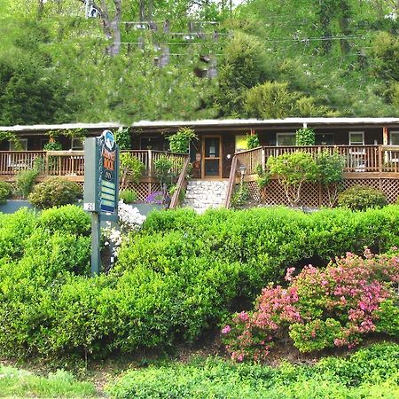 The Chimney Rock Inn & Cottages מראה חיצוני תמונה
