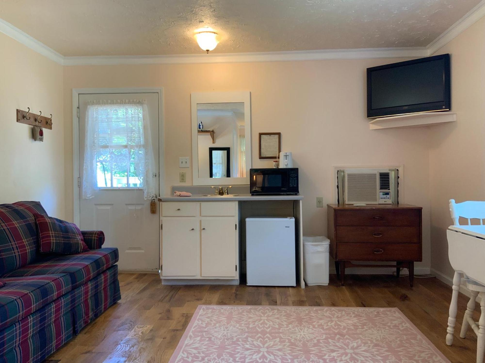 The Chimney Rock Inn & Cottages מראה חיצוני תמונה