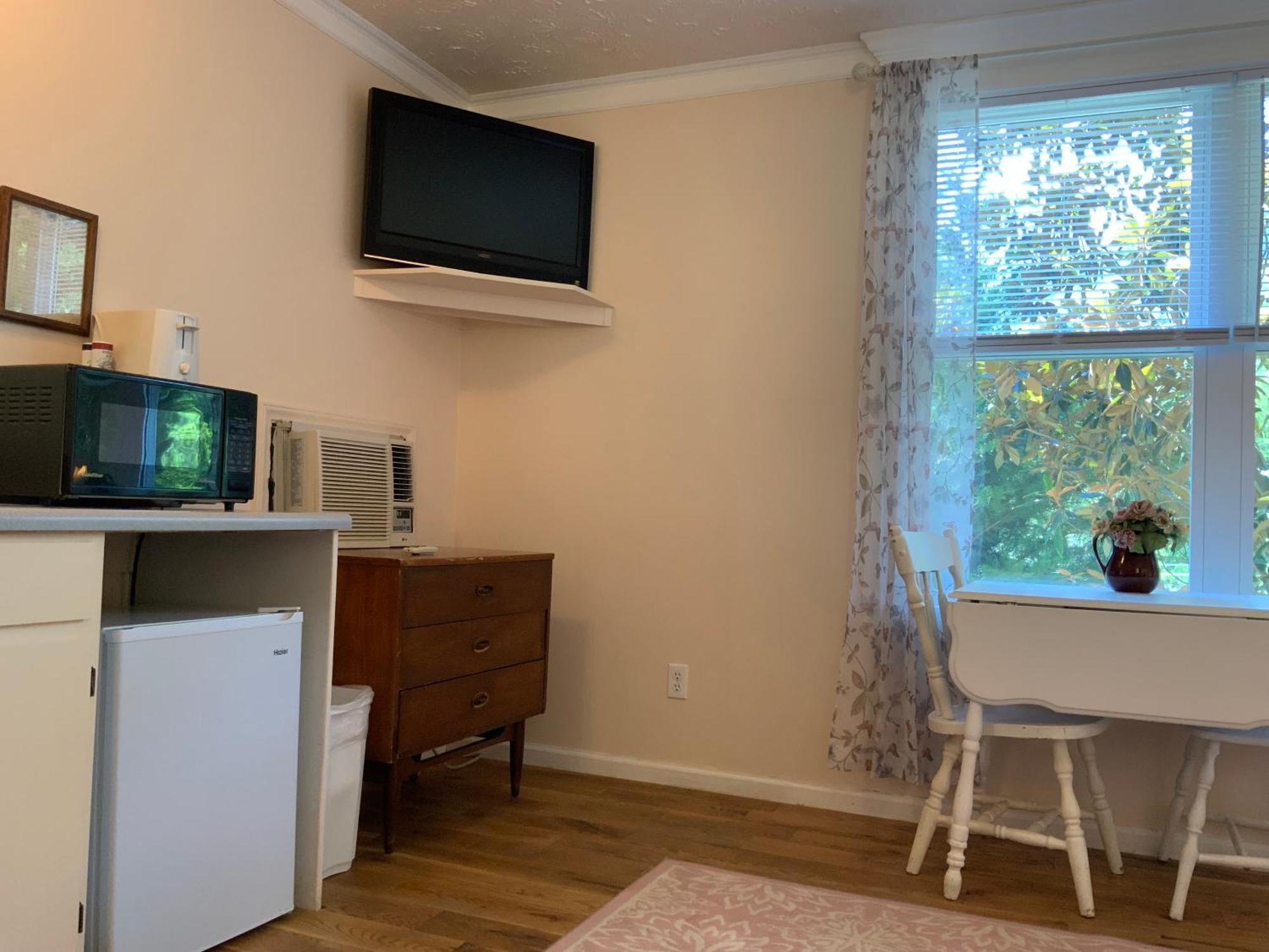 The Chimney Rock Inn & Cottages מראה חיצוני תמונה