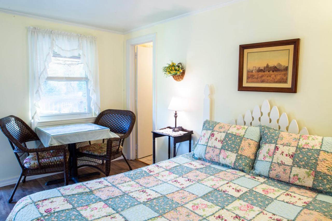 The Chimney Rock Inn & Cottages מראה חיצוני תמונה