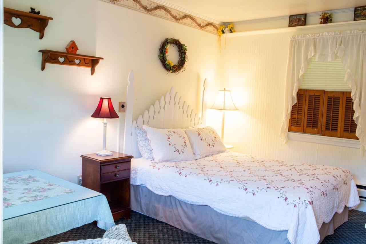 The Chimney Rock Inn & Cottages מראה חיצוני תמונה