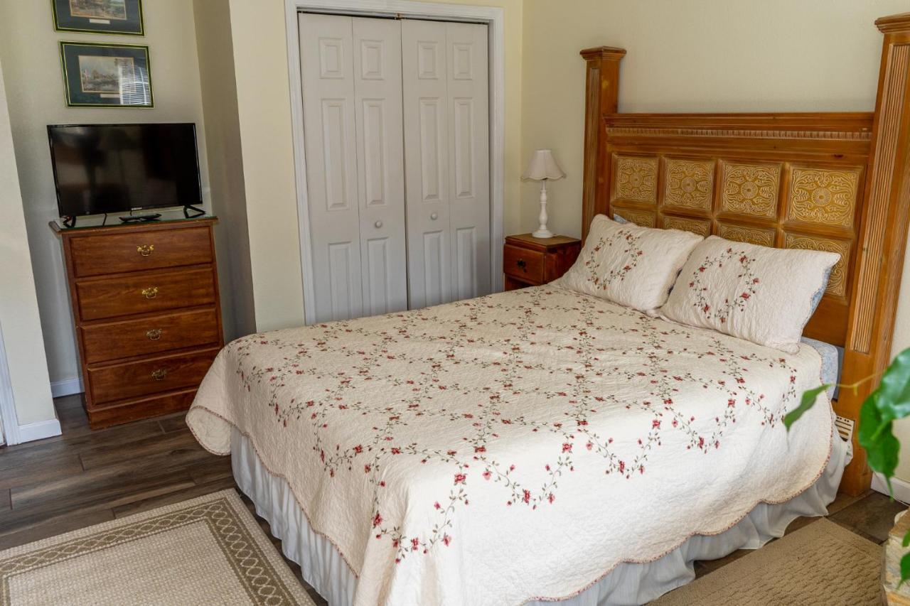 The Chimney Rock Inn & Cottages מראה חיצוני תמונה
