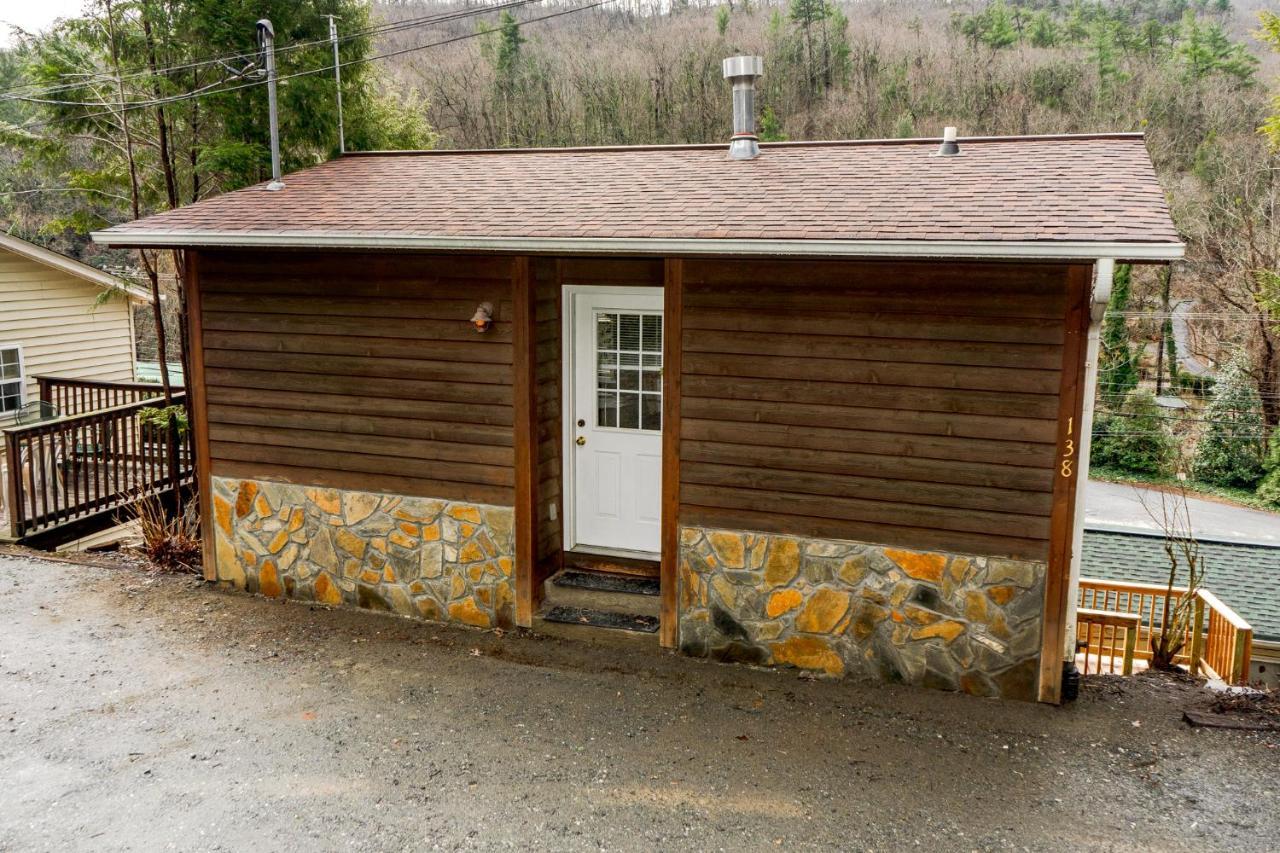 The Chimney Rock Inn & Cottages מראה חיצוני תמונה