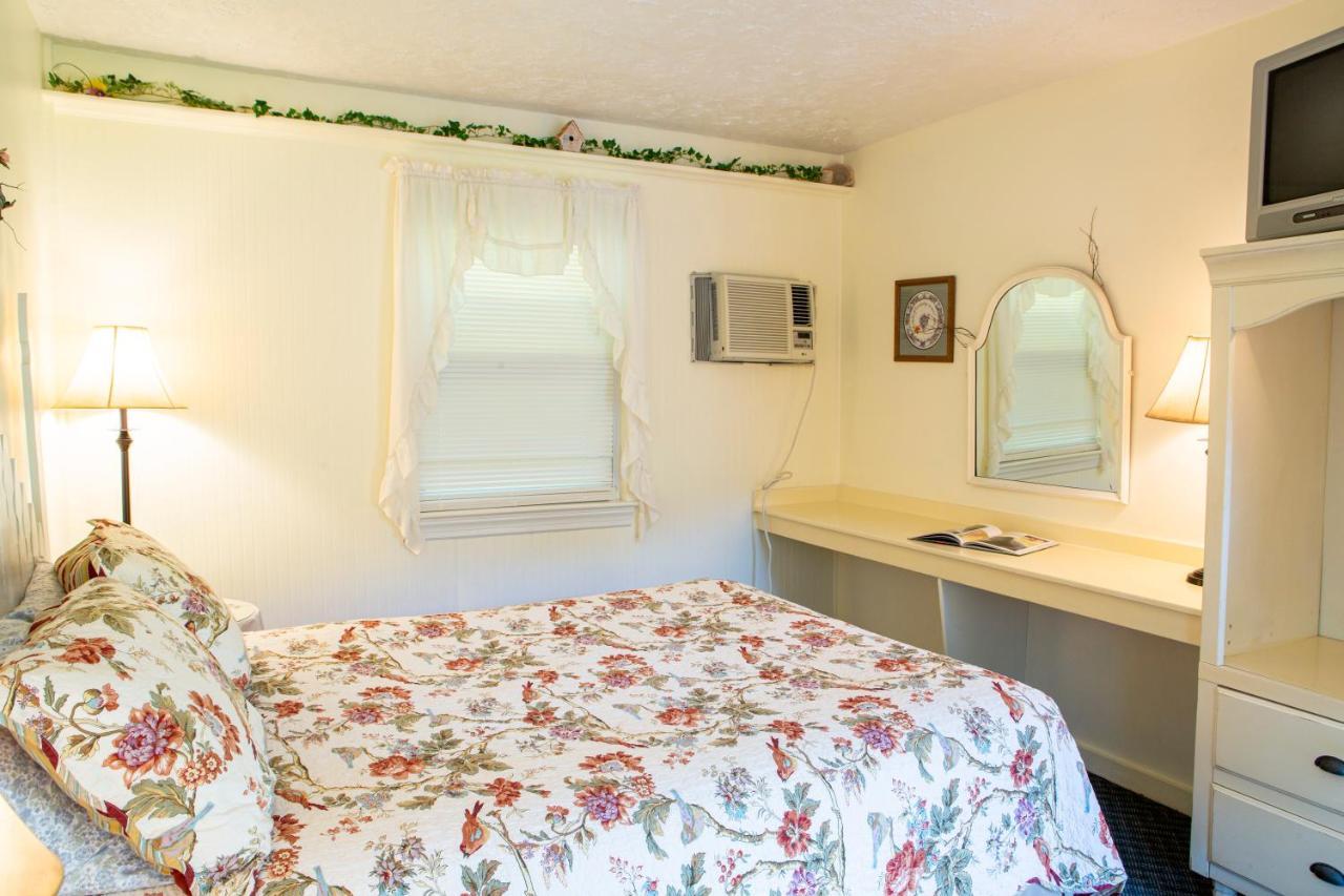 The Chimney Rock Inn & Cottages מראה חיצוני תמונה