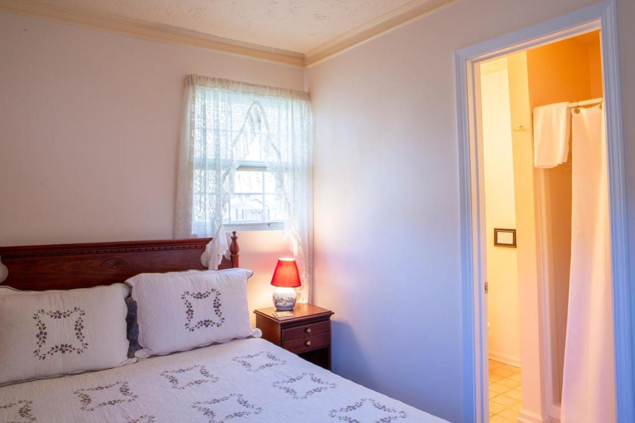 The Chimney Rock Inn & Cottages מראה חיצוני תמונה